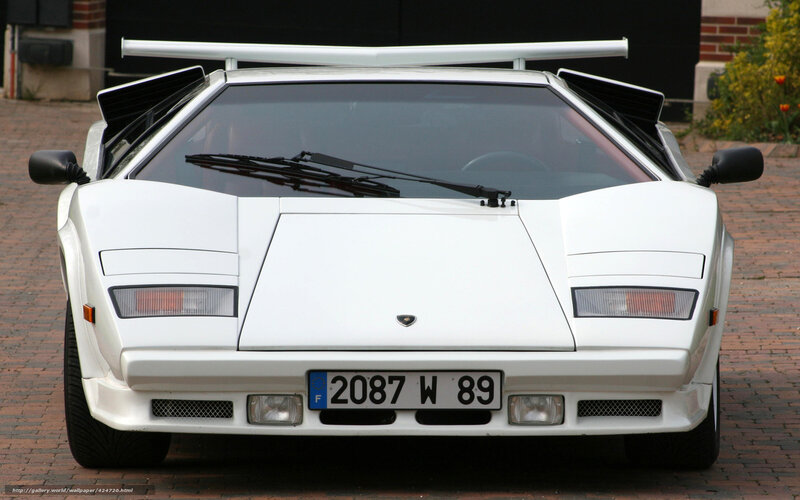 White Lamborghini Countach — Static