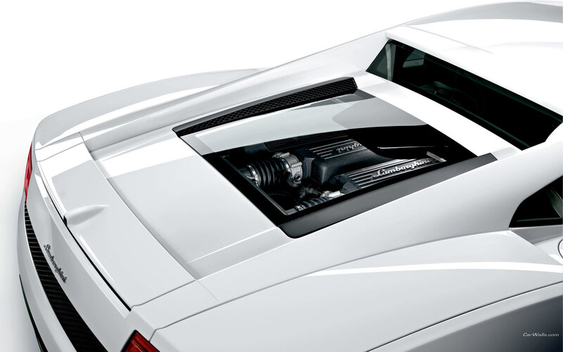 White Lamborghini Engine — Clean, Technical, Photograph