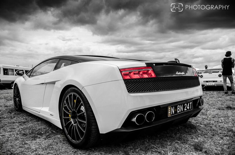 White Lamborghini Gallardo