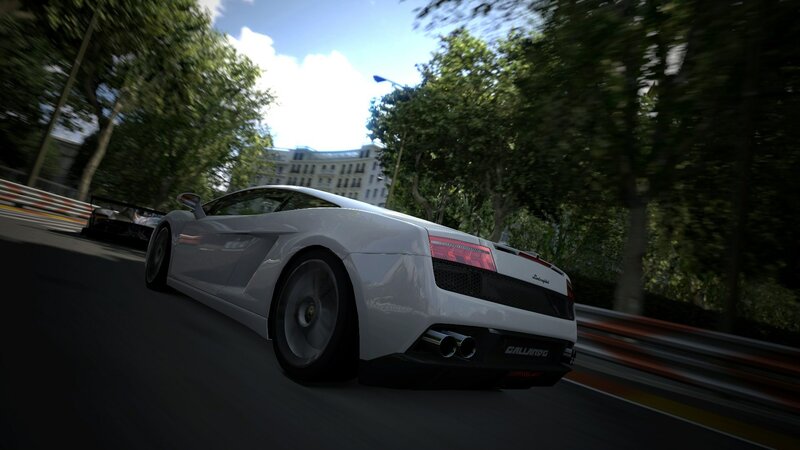 White Lamborghini Gallardo racing