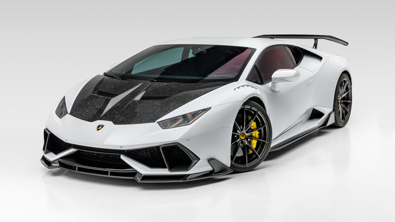 White Lamborghini Huracan — Neutral, Photograph