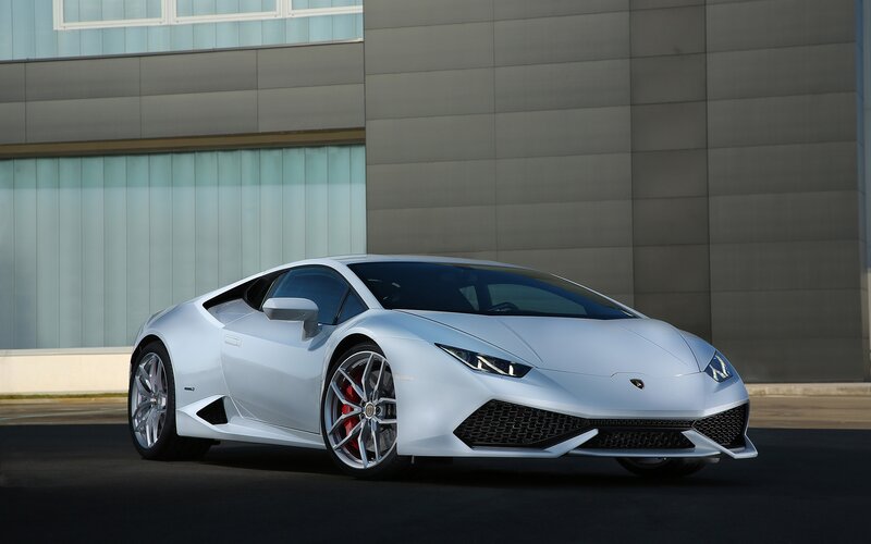 White Lamborghini Huracan — Silver