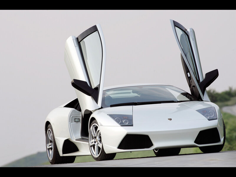 White Lamborghini Murcielago — Dramatic