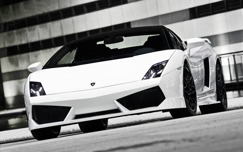 white lamborghini sports car