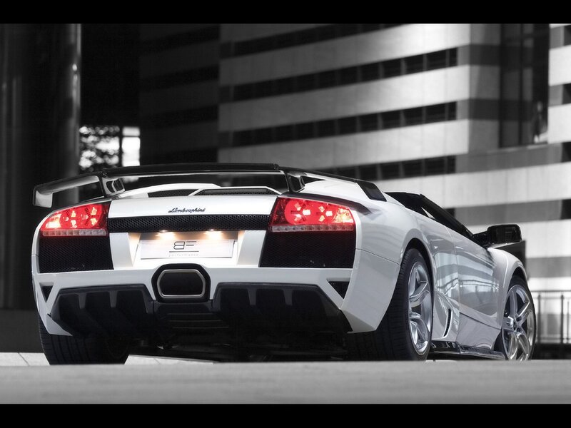 white lamborghini sports car