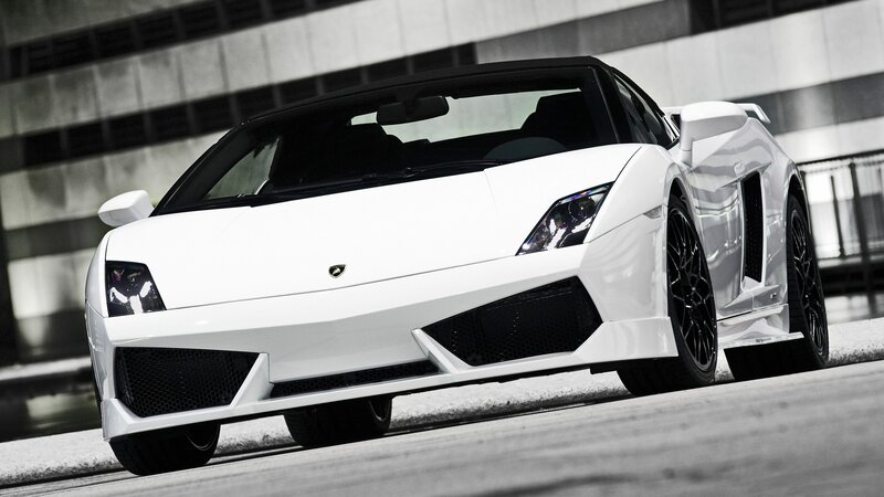 white lamborghini sports car