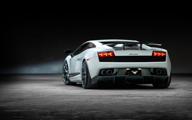 white lamborghini sports car