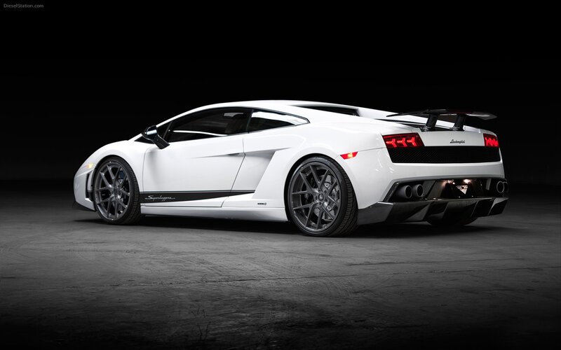 white lamborghini sports car