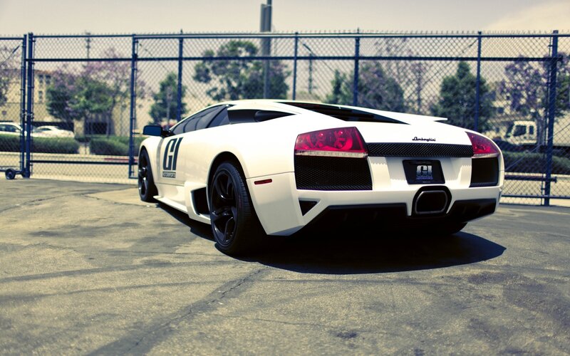 white lamborghini sports car