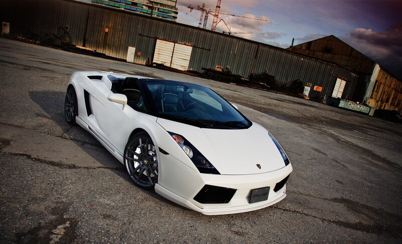 white lamborghini sports car