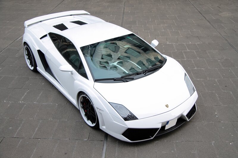 white Lamborghini sports car