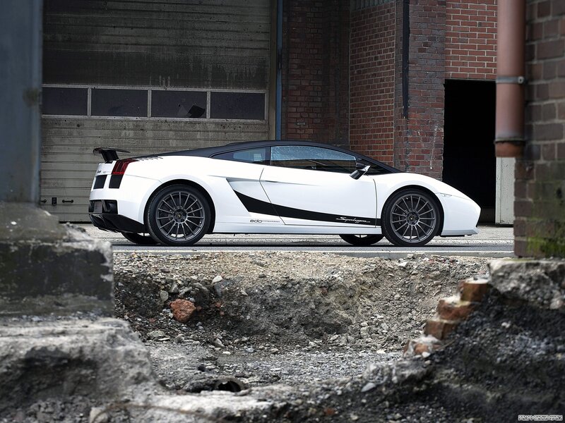 white lamborghini sports car