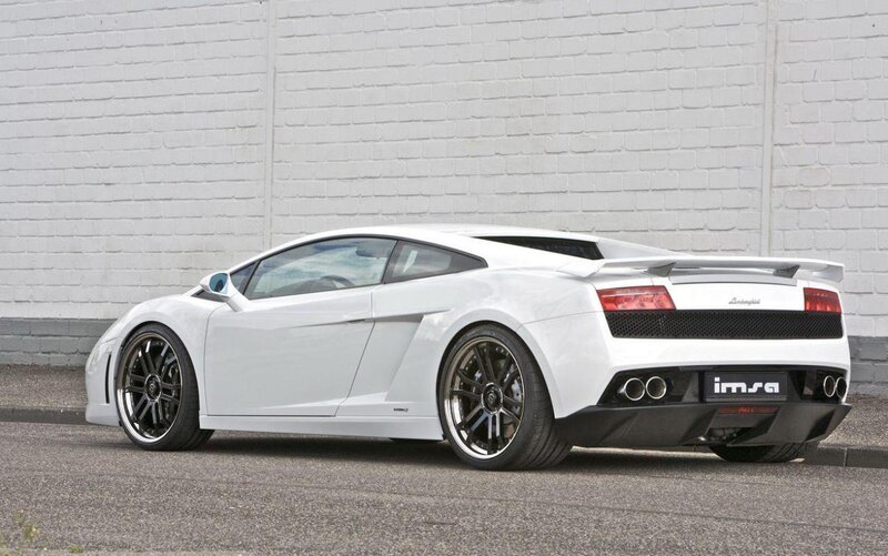 white lamborghini sports car