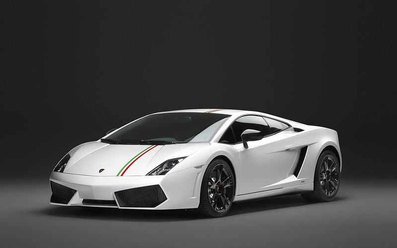 white lamborghini with italian stripes
