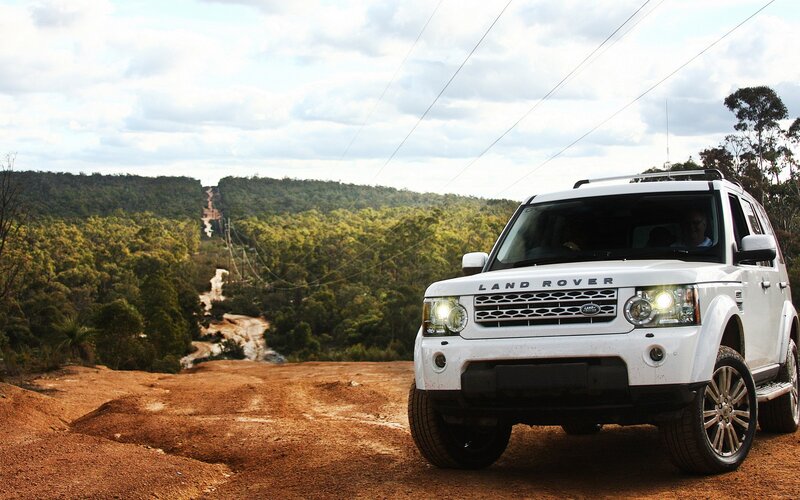 White Land Rover Suv — Outdoor