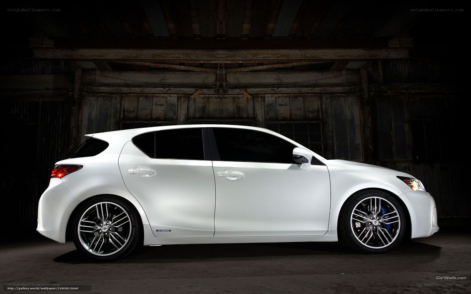 white lexus ct 200h hybrid