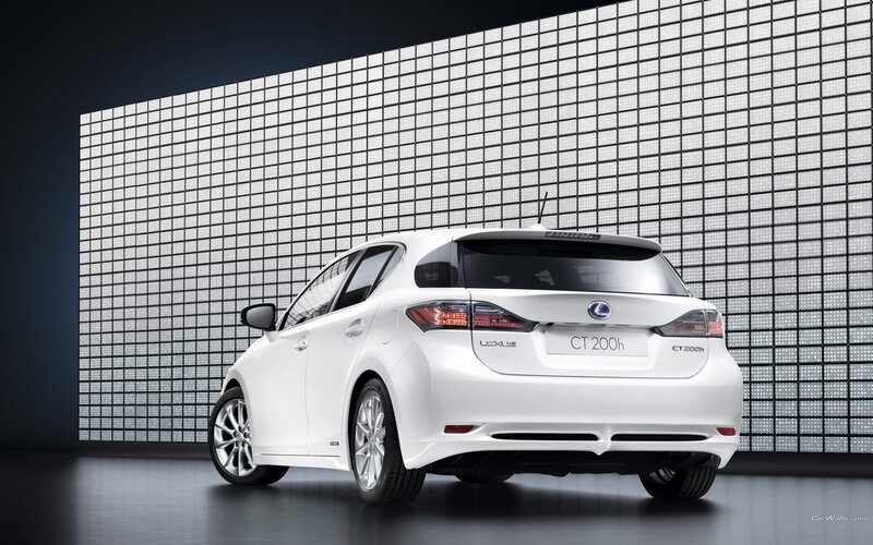 White Lexus CT 200h rear view