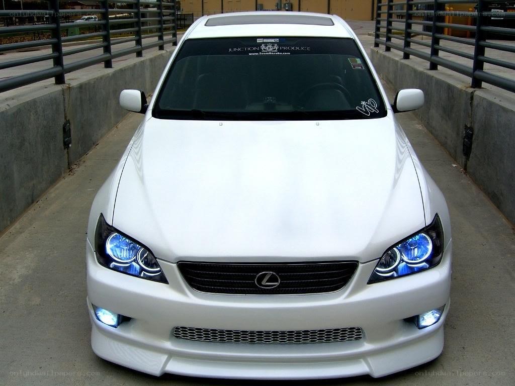 white lexus is300 with blue headlights