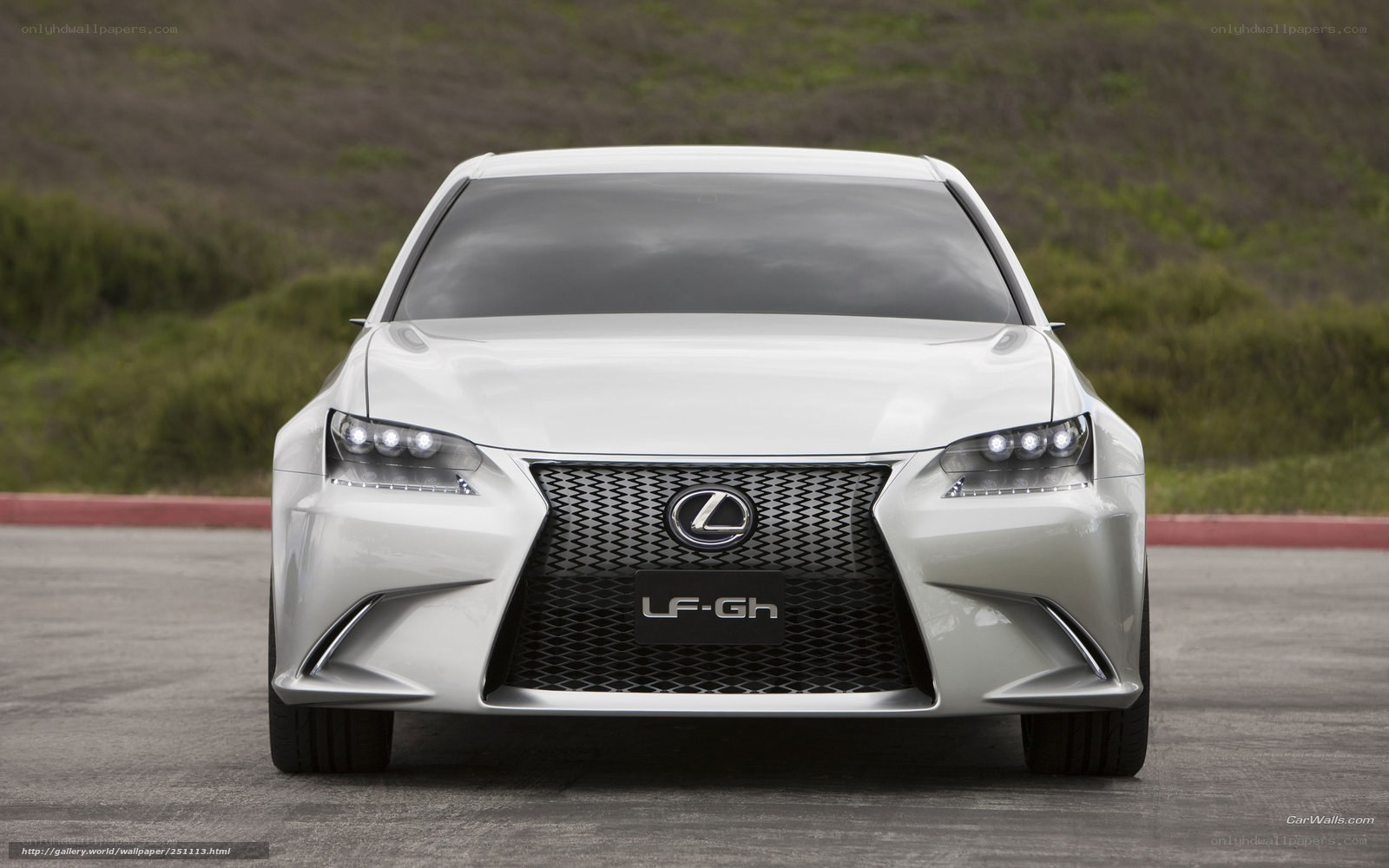 White Lexus LF-Gh concept car