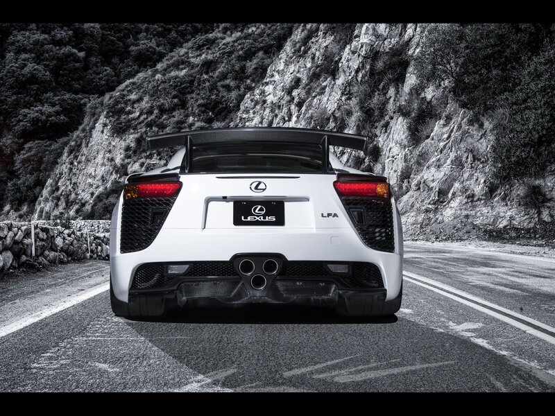 White Lexus Lfa