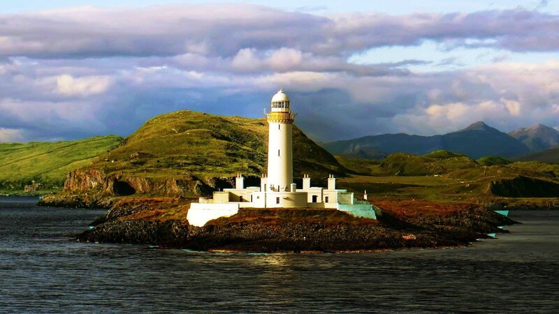 White Lighthouse on Island — Green