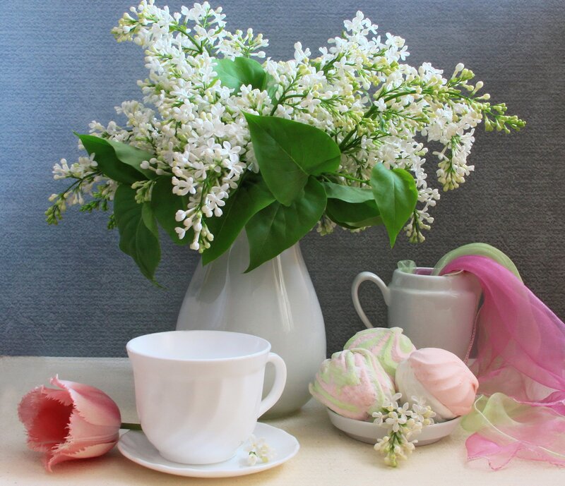 White Lilac Bouquet — Serene, Spring