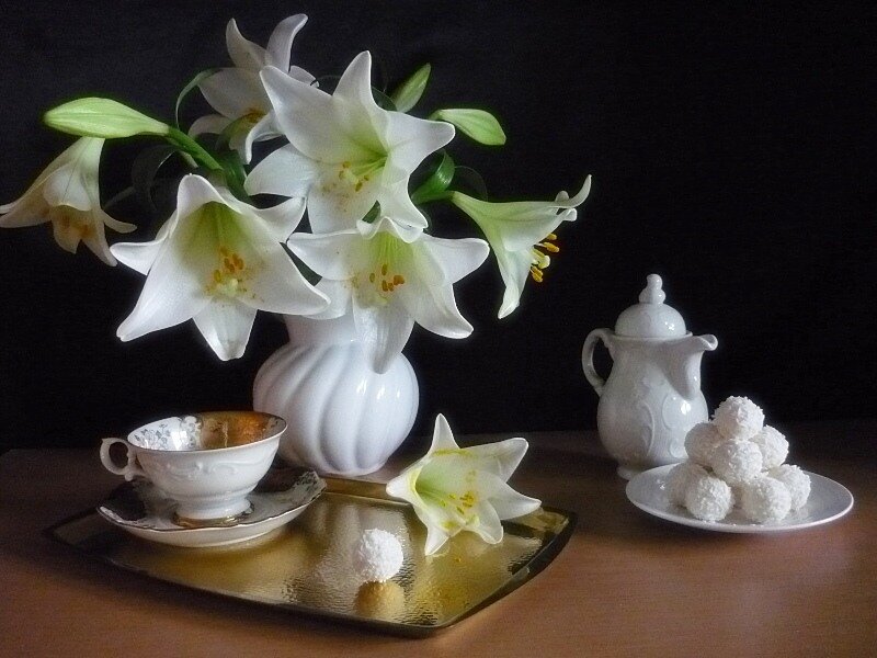 White lilies and tea set