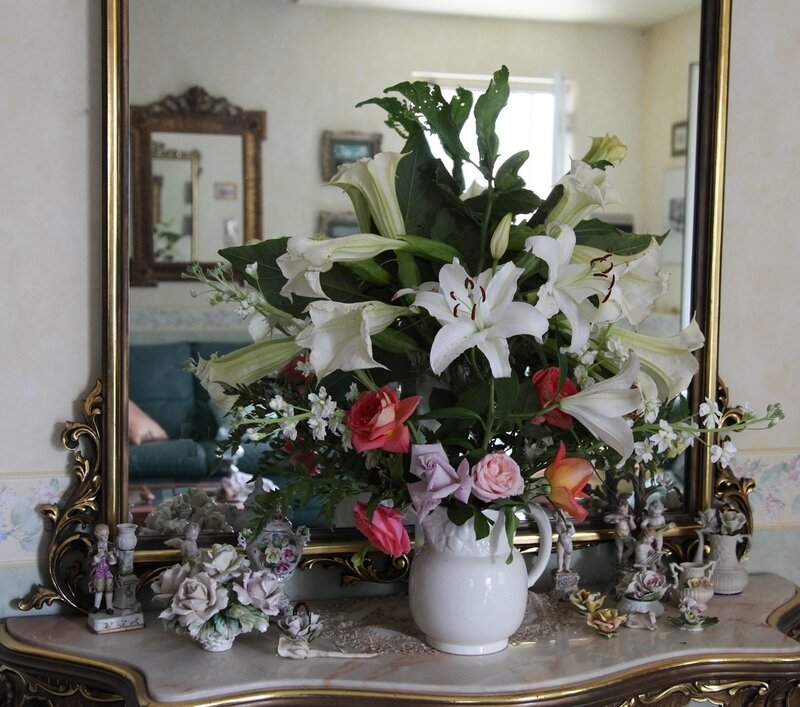 White Lilies in a Vase — Calm