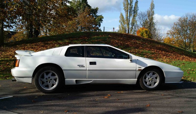white lotus esprit sports car