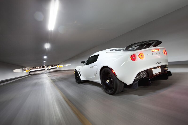 White Lotus Exige in tunnel