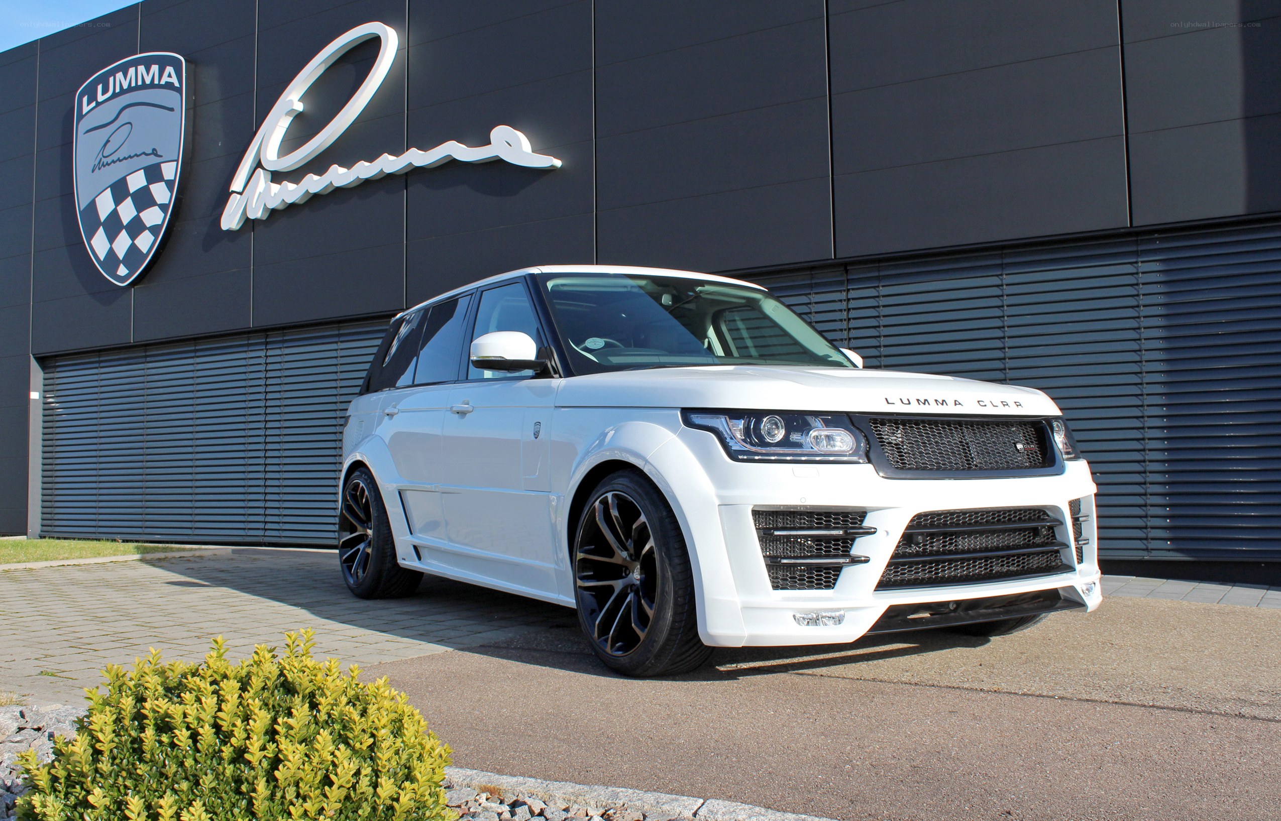 White Lumma Range Rover