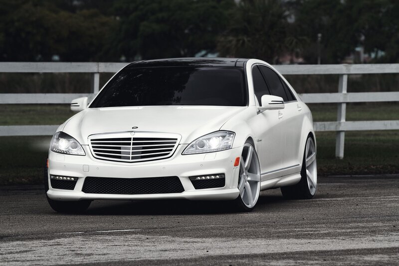 White Luxury Sedan — Calm, Photograph