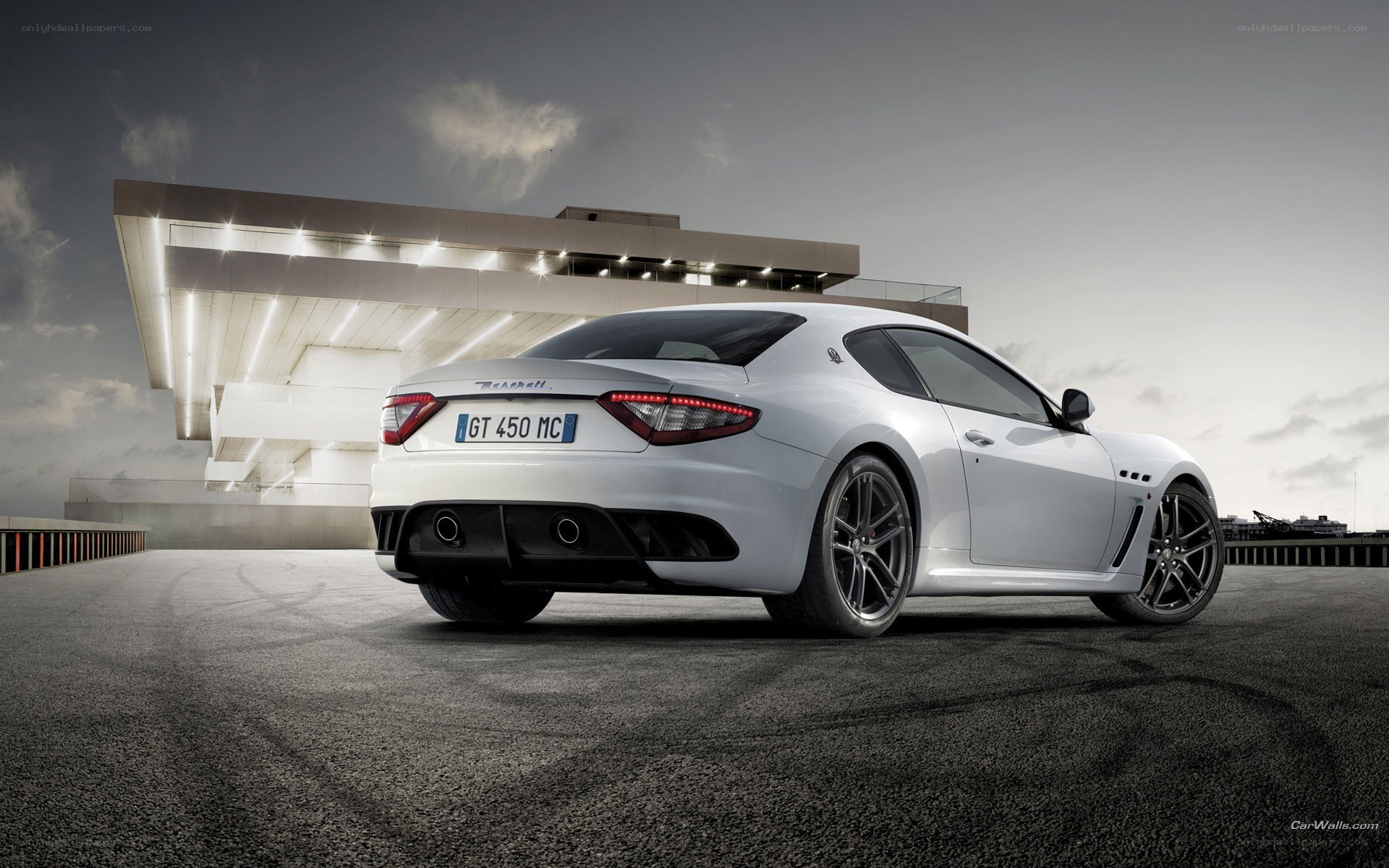 white maserati gt mc