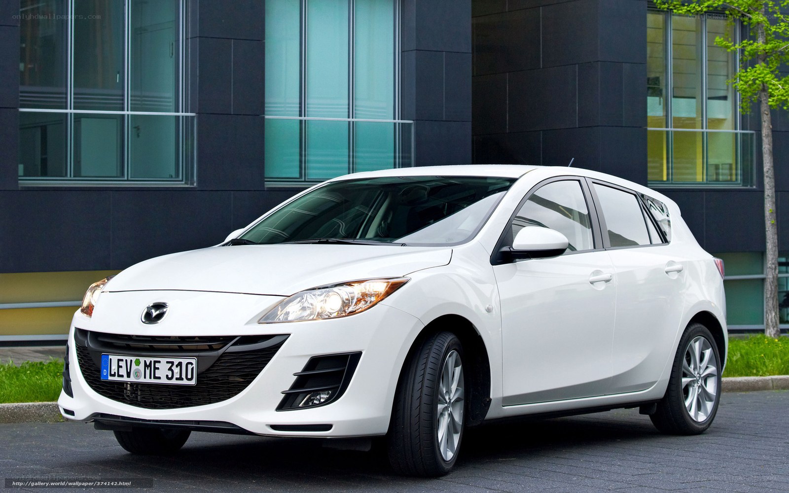 White Mazda 3 Hatchback
