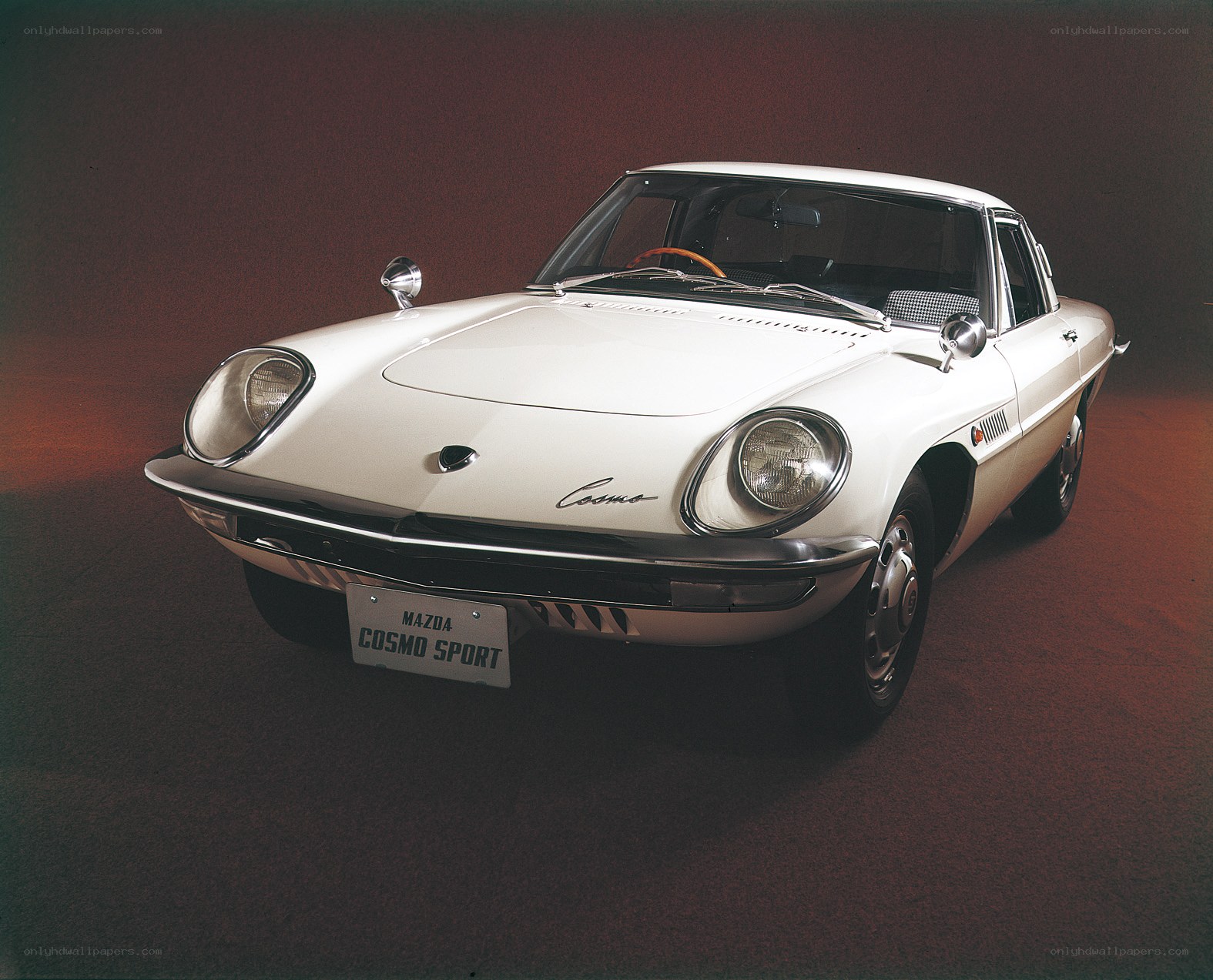 White Mazda Cosmo Sport