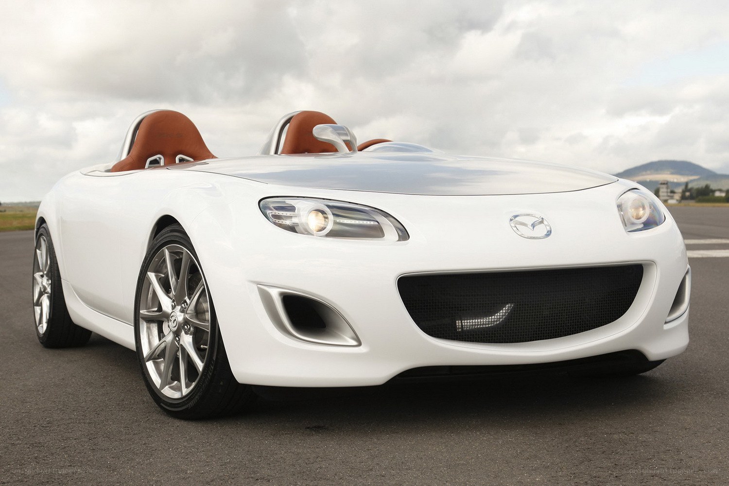 White Mazda roadster concept