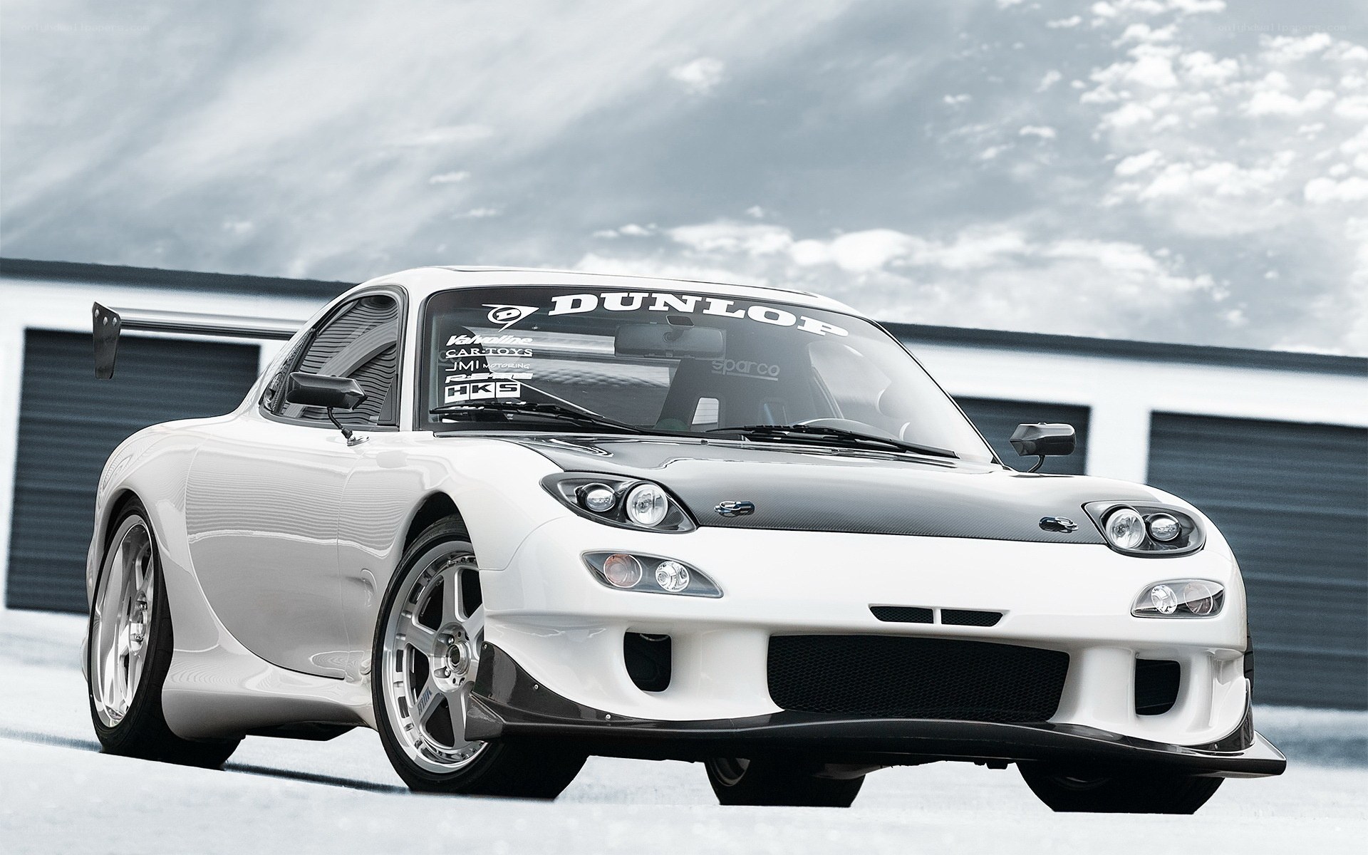 White Mazda RX-7 race car