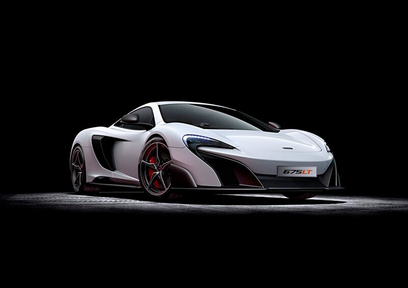 White Mclaren 675lt