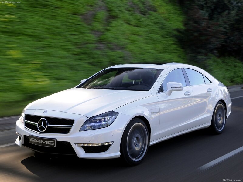 White Mercedes-AMG CLS63 in motion