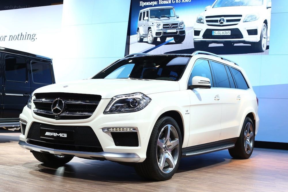 White Mercedes-AMG GL-Class SUV