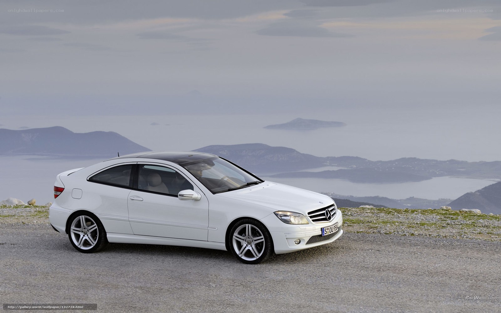 White Mercedes-Benz C-Class Coupe