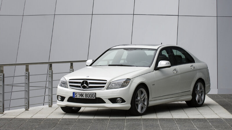 White Mercedes-benz C-class — Neutral