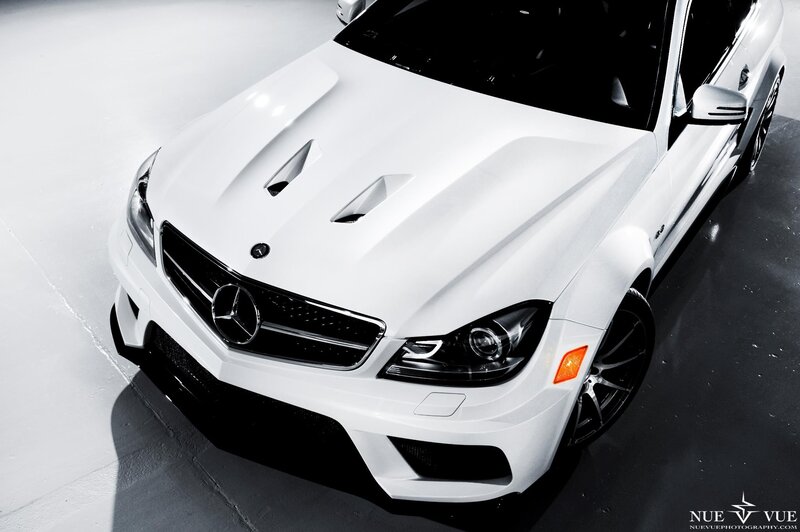 white mercedes-benz c63 amg