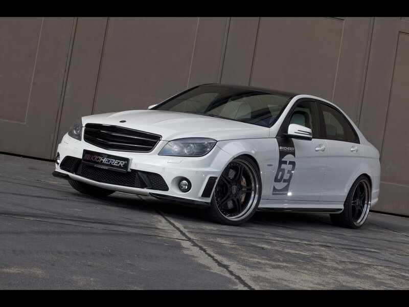 white mercedes-benz c63 amg