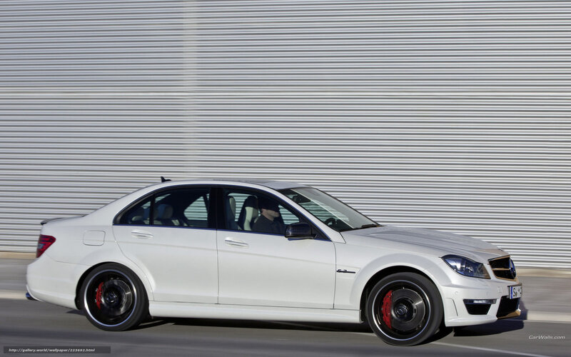 White Mercedes-benz C63 Amg — Dynamic