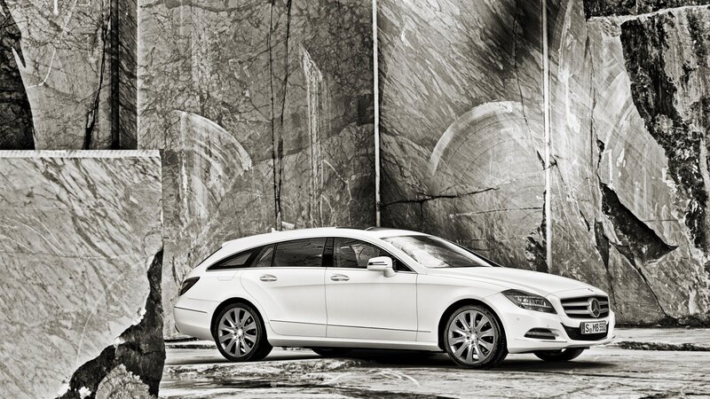 White Mercedes-Benz CLS Shooting Brake