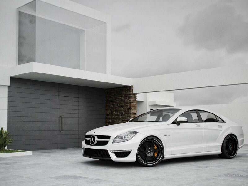 White Mercedes-Benz CLS63 AMG