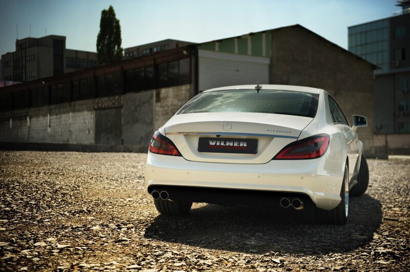 white mercedes-benz coupe