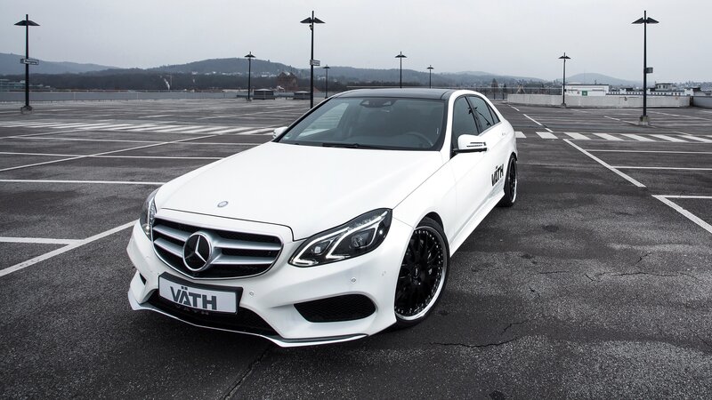 White Mercedes-benz E-class