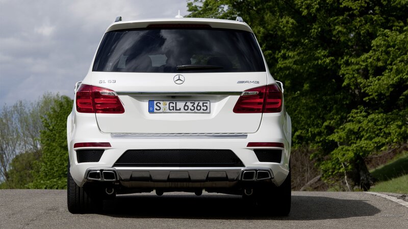White Mercedes-benz Gl63
